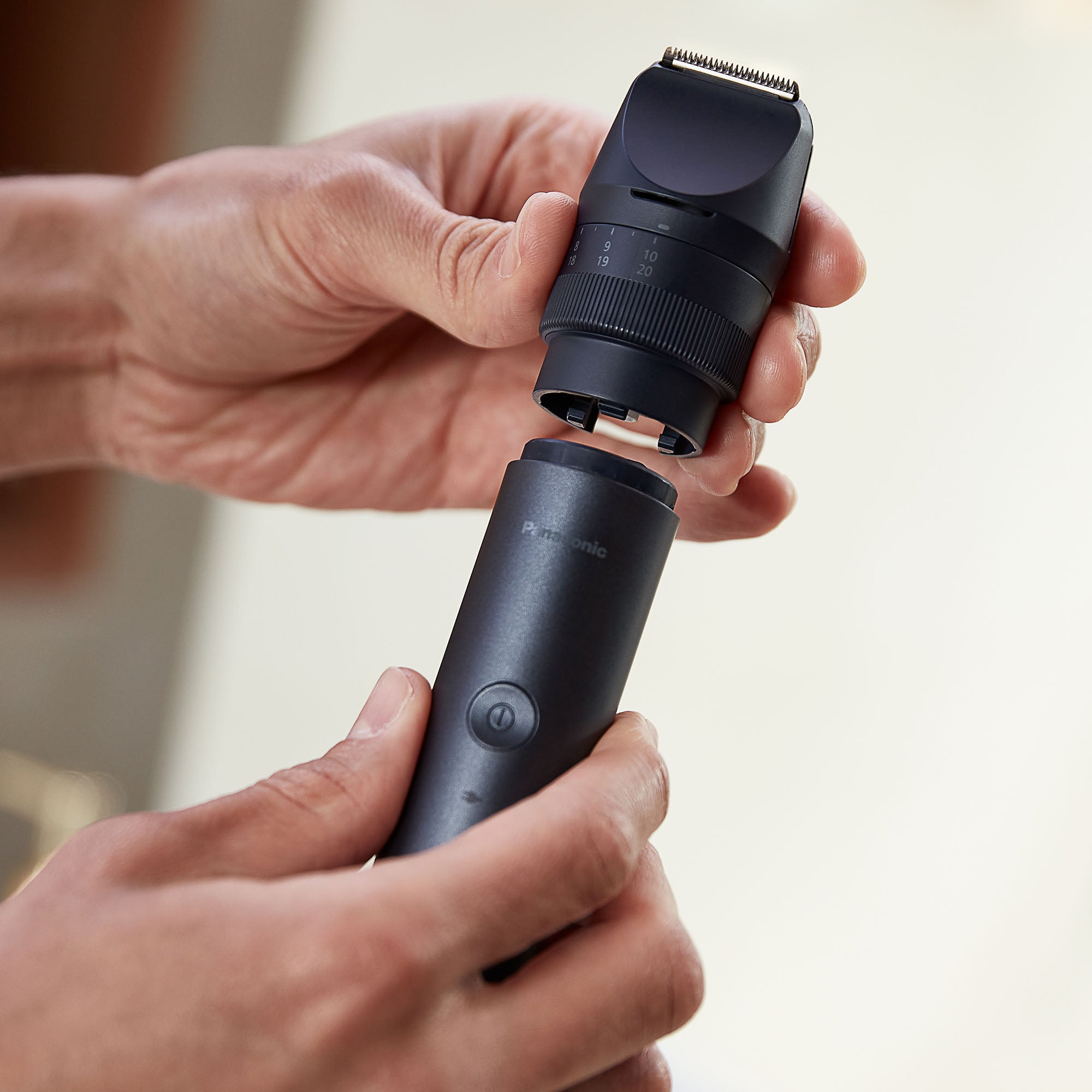MultiShape Beard & Hair Trimmer Starter Kit with 2 Combs (1-20mm)