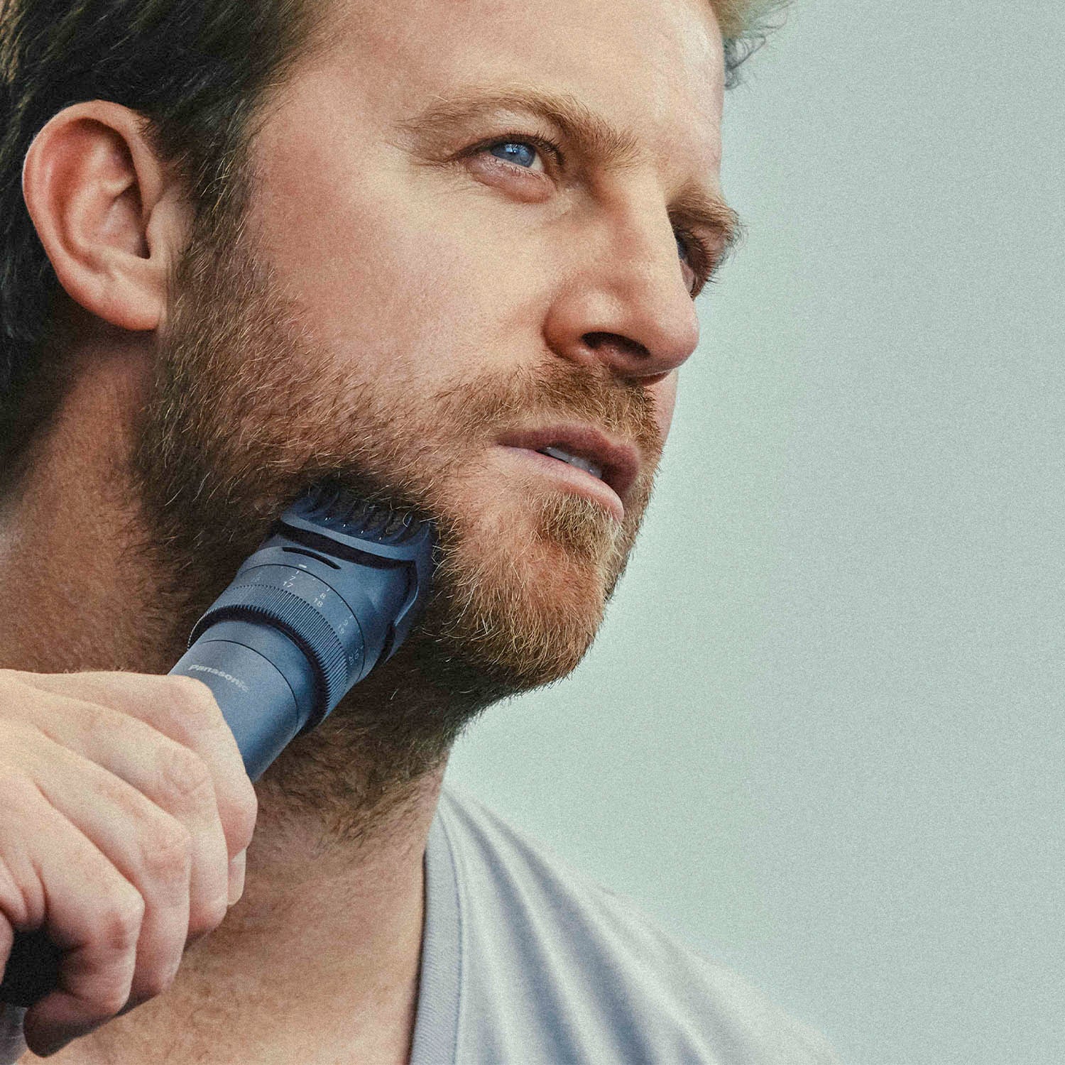 MultiShape Beard & Hair Trimmer Starter Kit with 2 Combs (1-20mm)