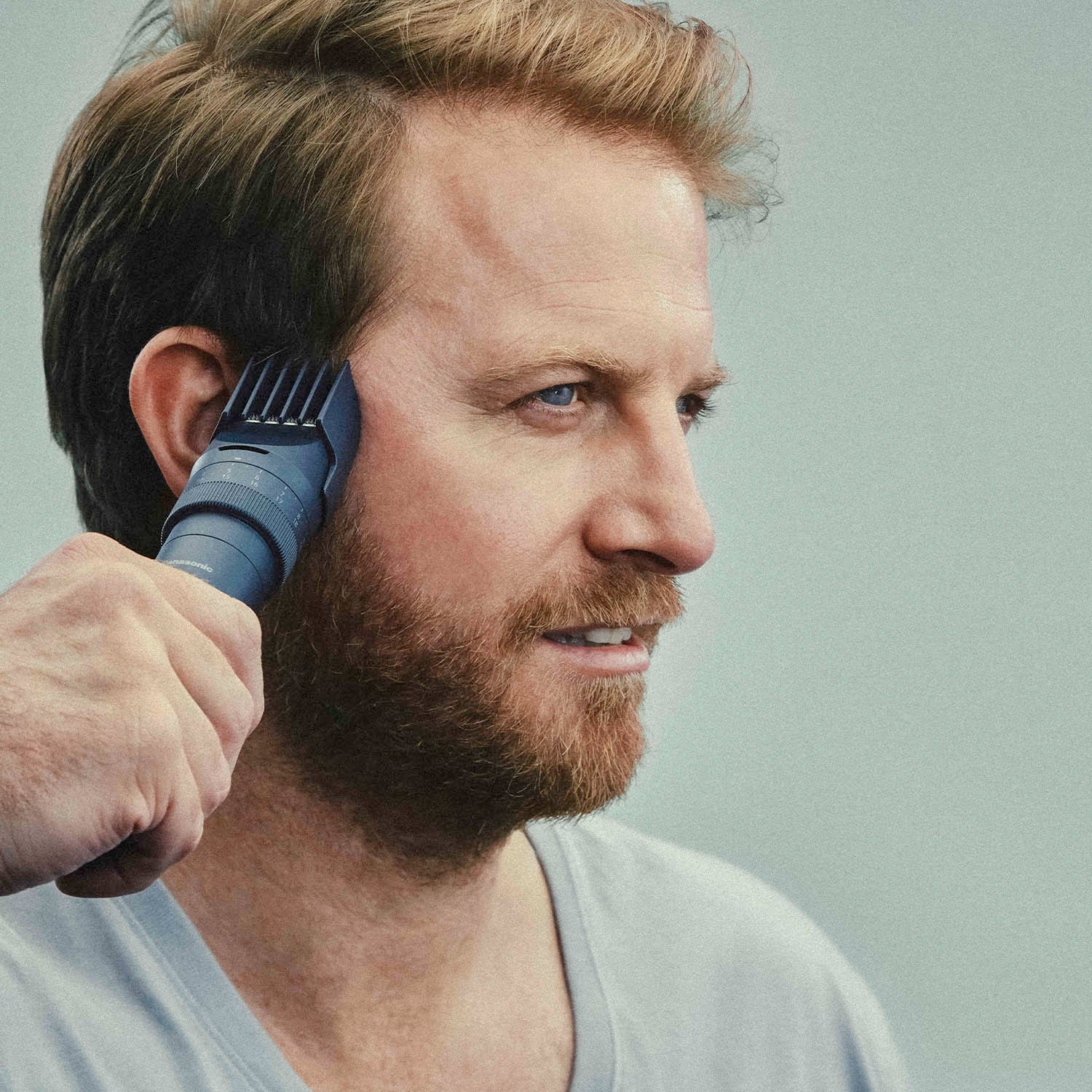 MultiShape Beard & Hair Trimmer Starter Kit with 2 Combs (1-20mm)