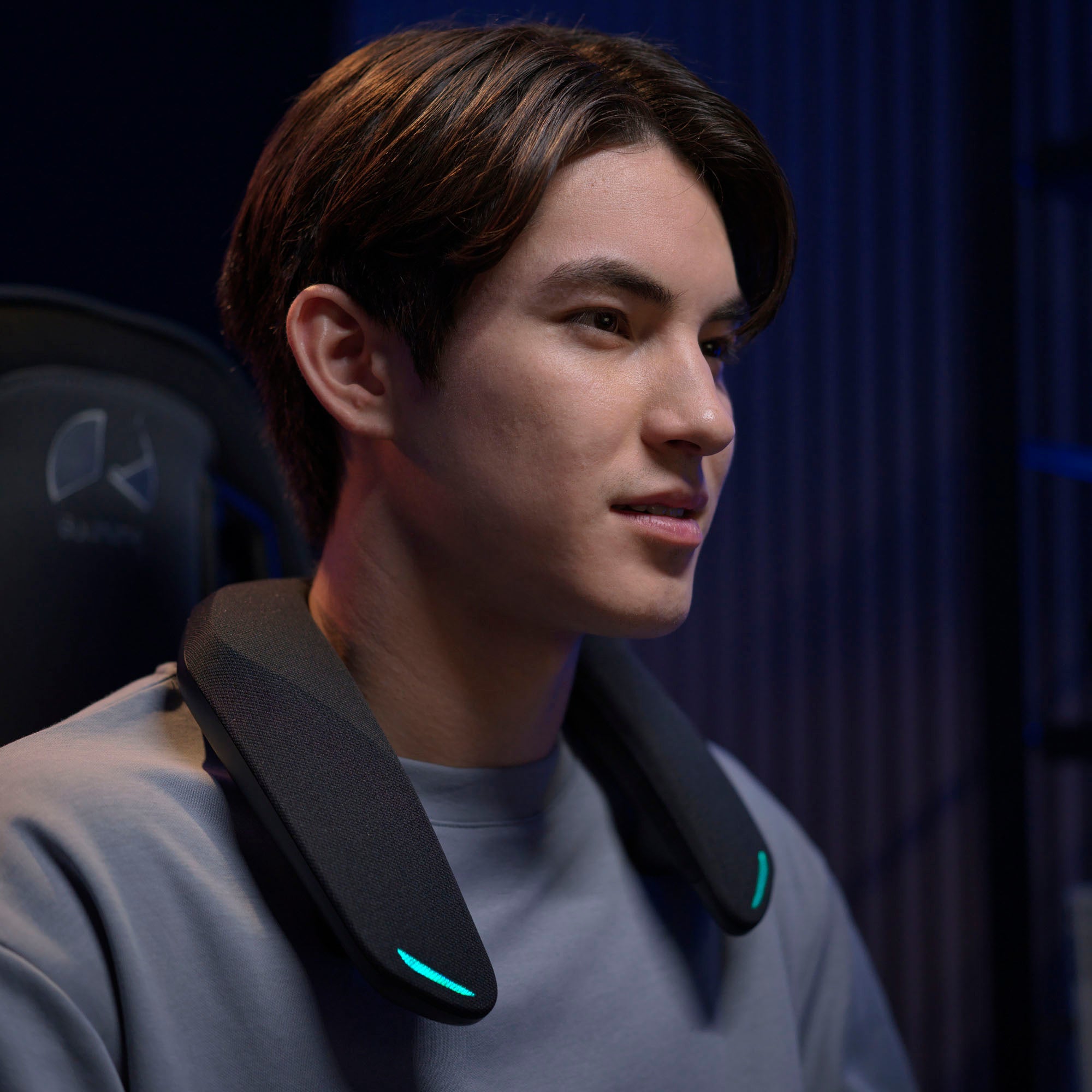 SoundSlayer™ Wireless Wearable Gaming Speaker with HDMI and Bluetooth