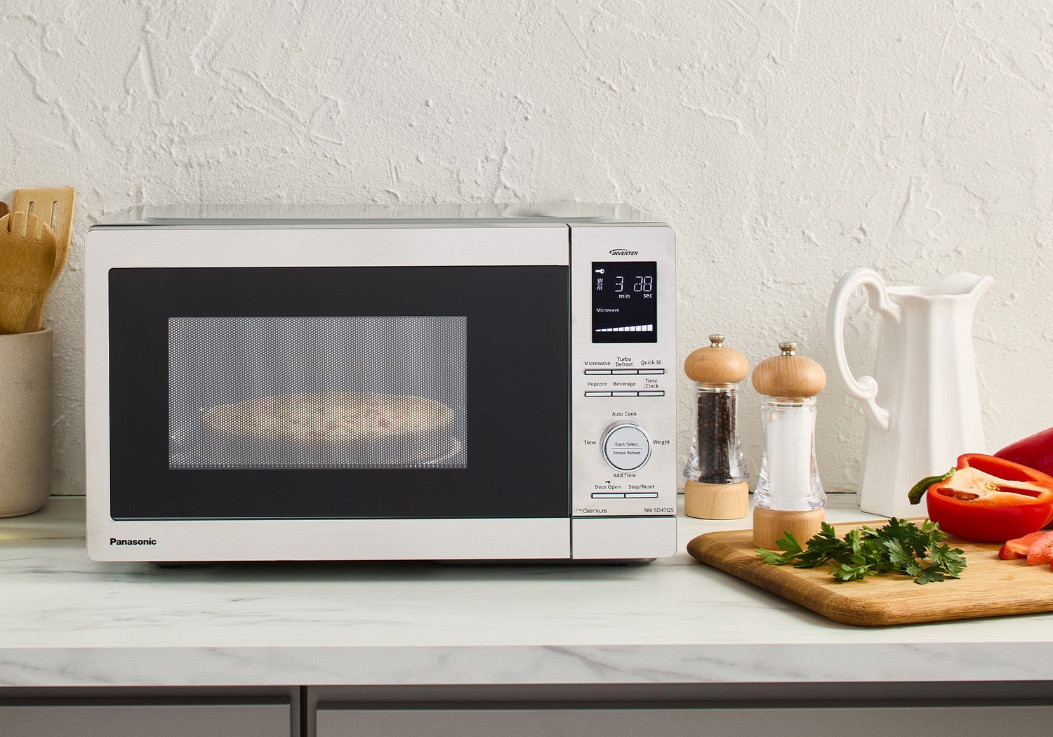 “Can I Microwave This?” What You Actually Can and Can’t Heat in the Microwave