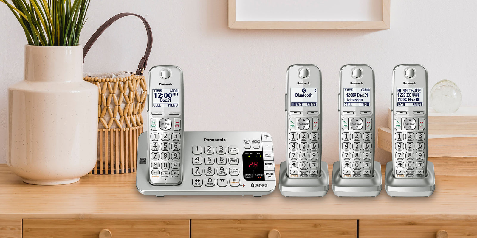Panasonic Link2Cell Cordless Phone System with 4 Handsets, Digital