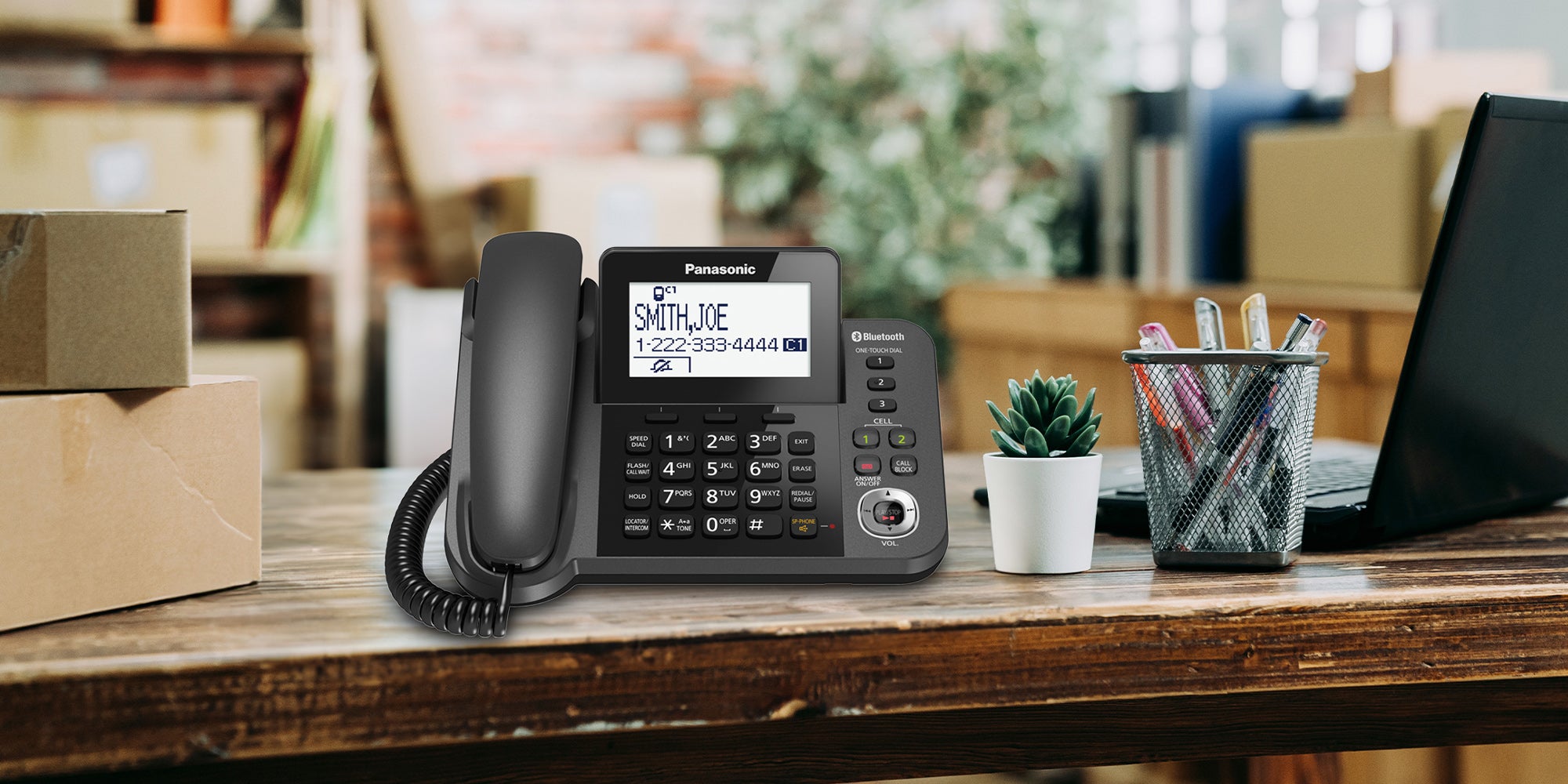 【goron8 】Panasonic Panasonic KX TGF882B Link2Cell DECT 6.0 Expandable Corded