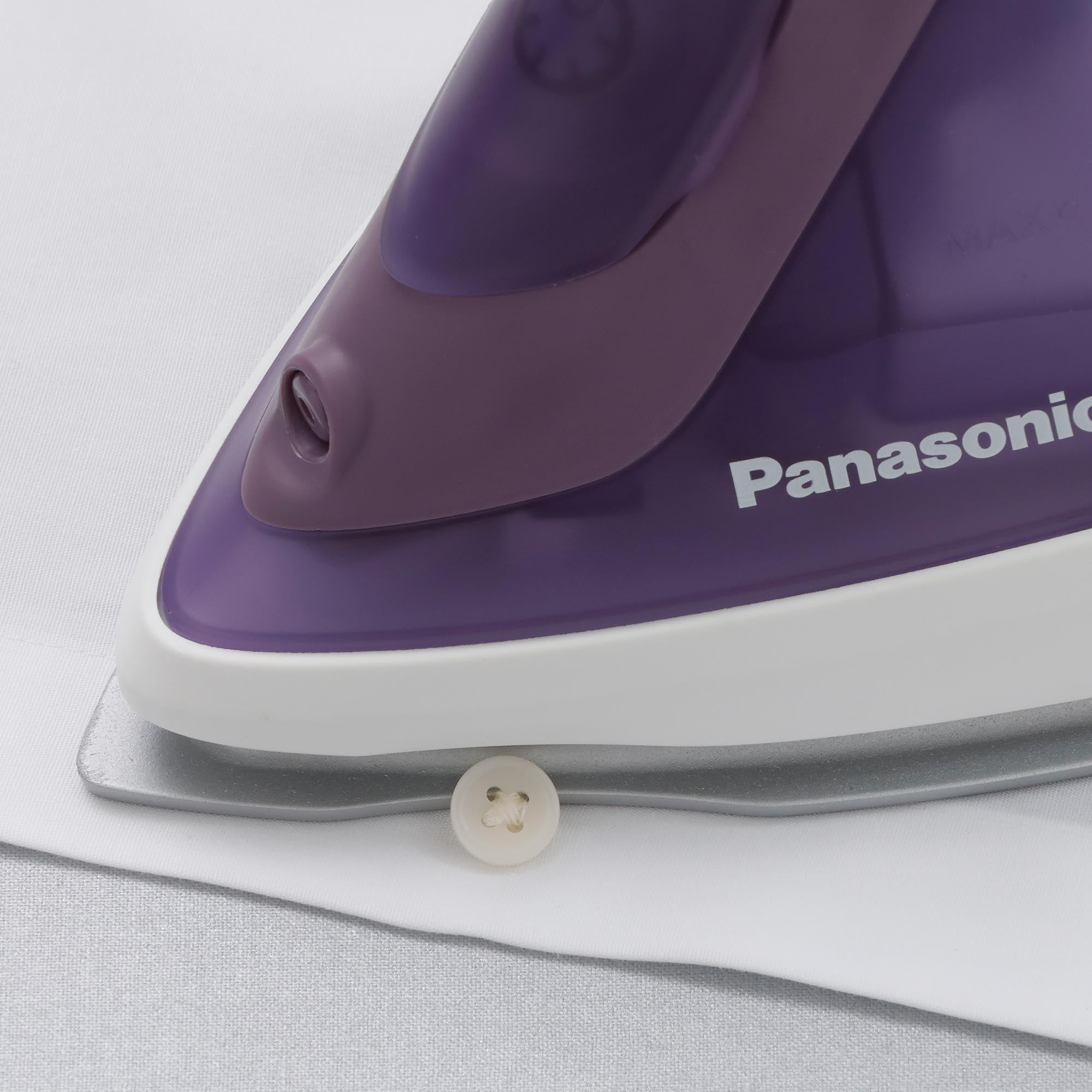 Steam/Dry Iron, Ergonomic 1500W NI-S630