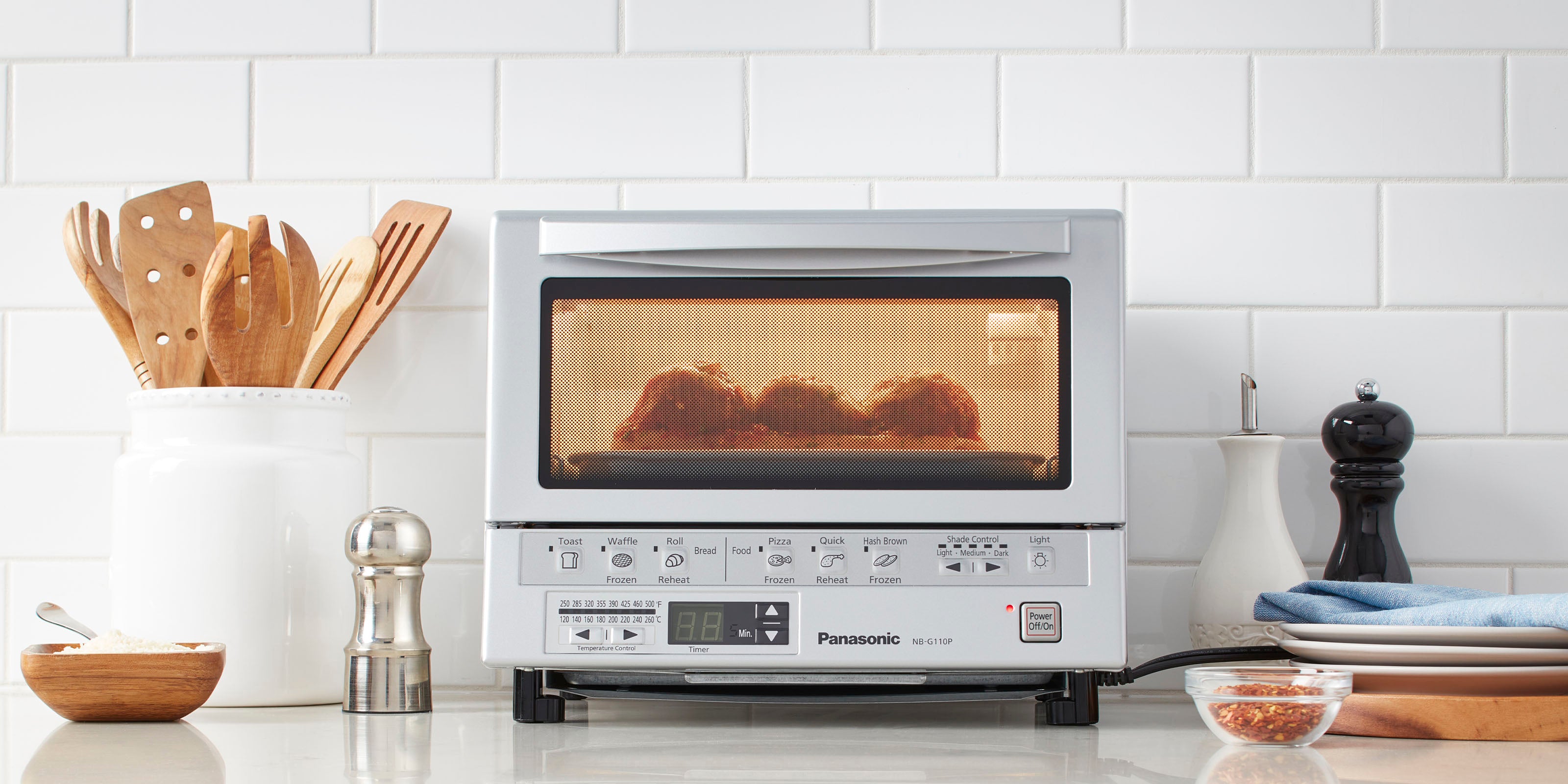 De'Longhi Small Convection Toaster Oven For Countertop With internal light  And 9 Preset Functions & Reviews
