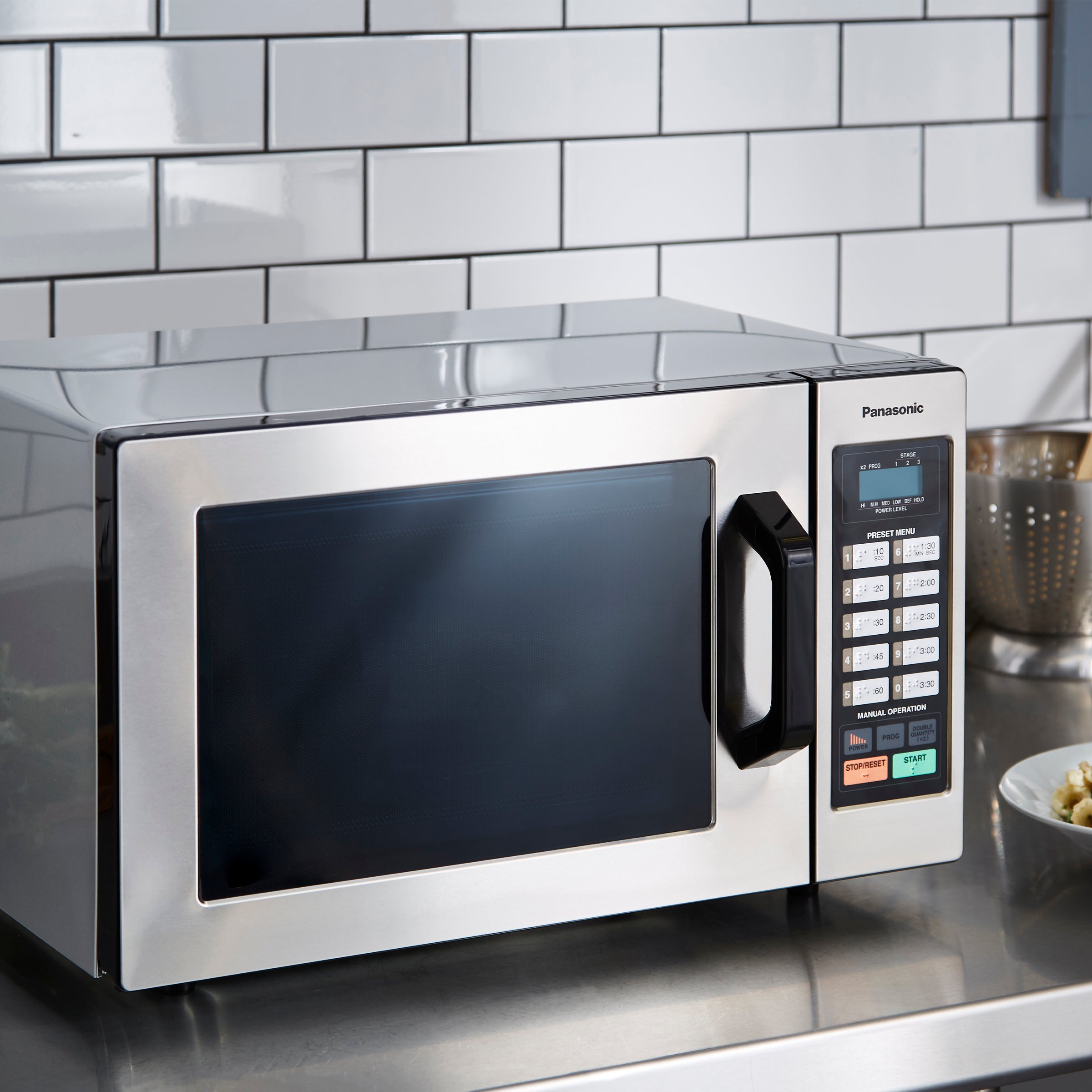 PRO Light Duty Commercial Microwave, Touch Control