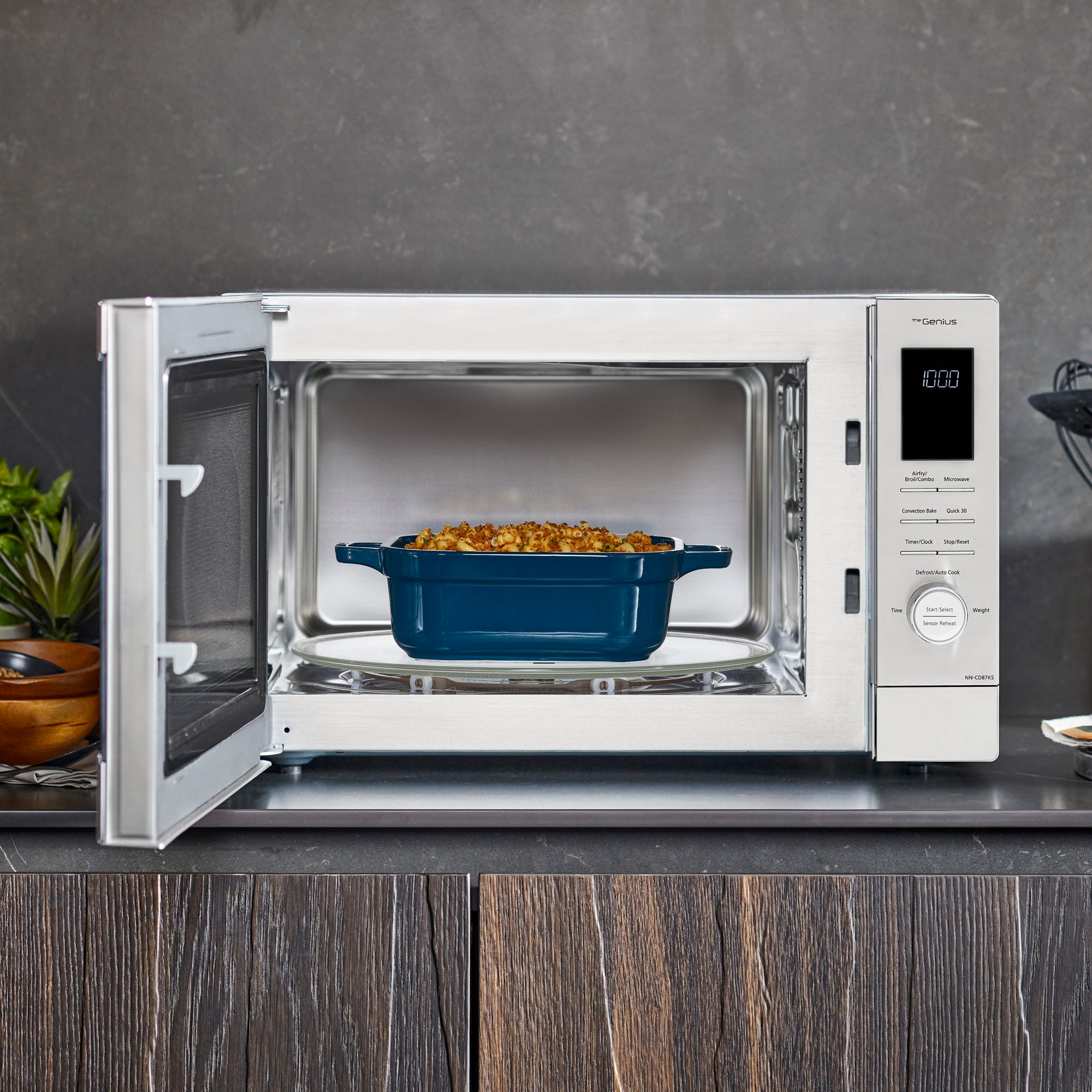 Panasonic HomeCHEF™ 4-in-1 Multi-oven with Inverter Technology 