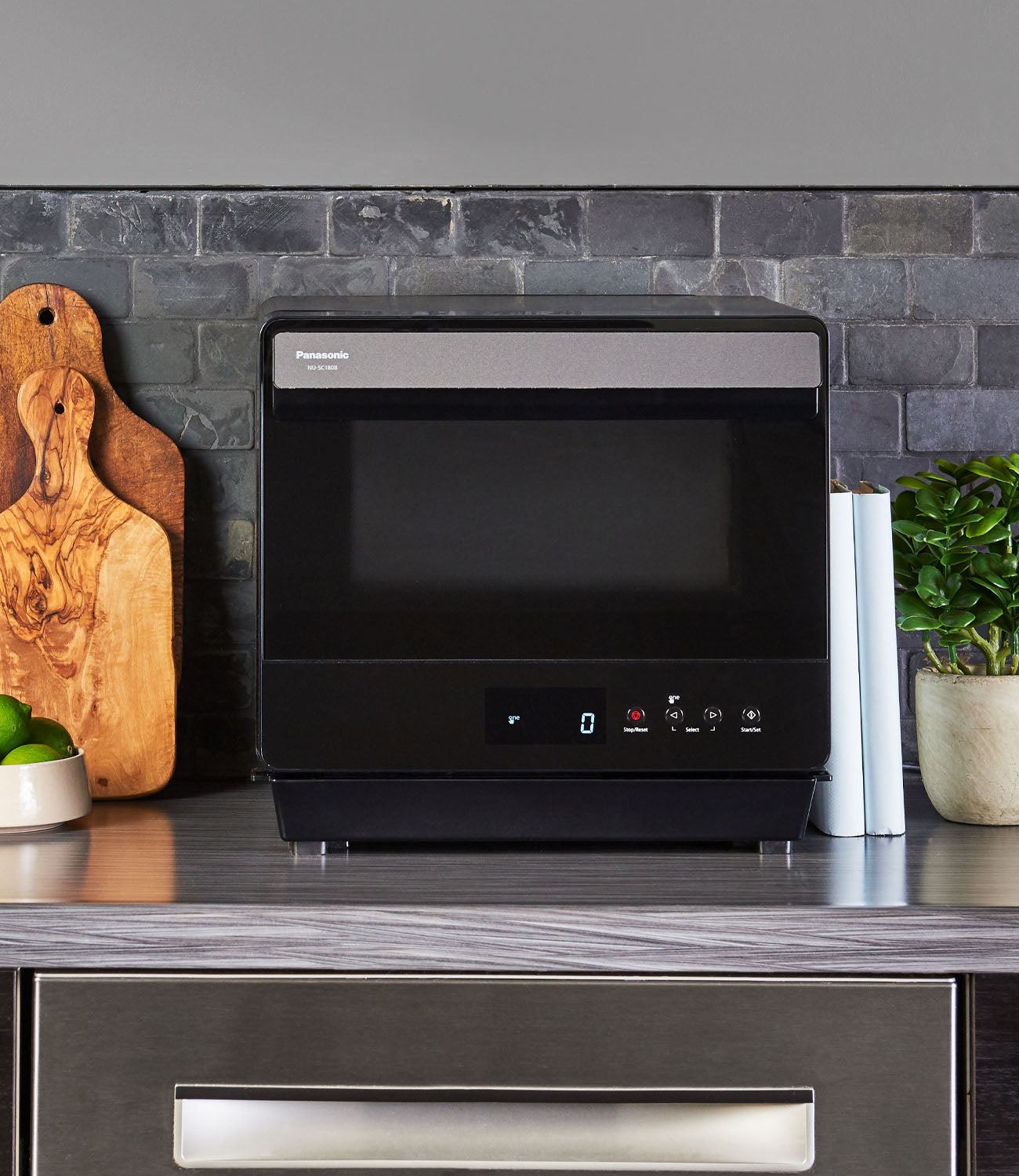 Panasonic HomeCHEF™ 7-in-1 Multi-oven with Steam, Convection Bake