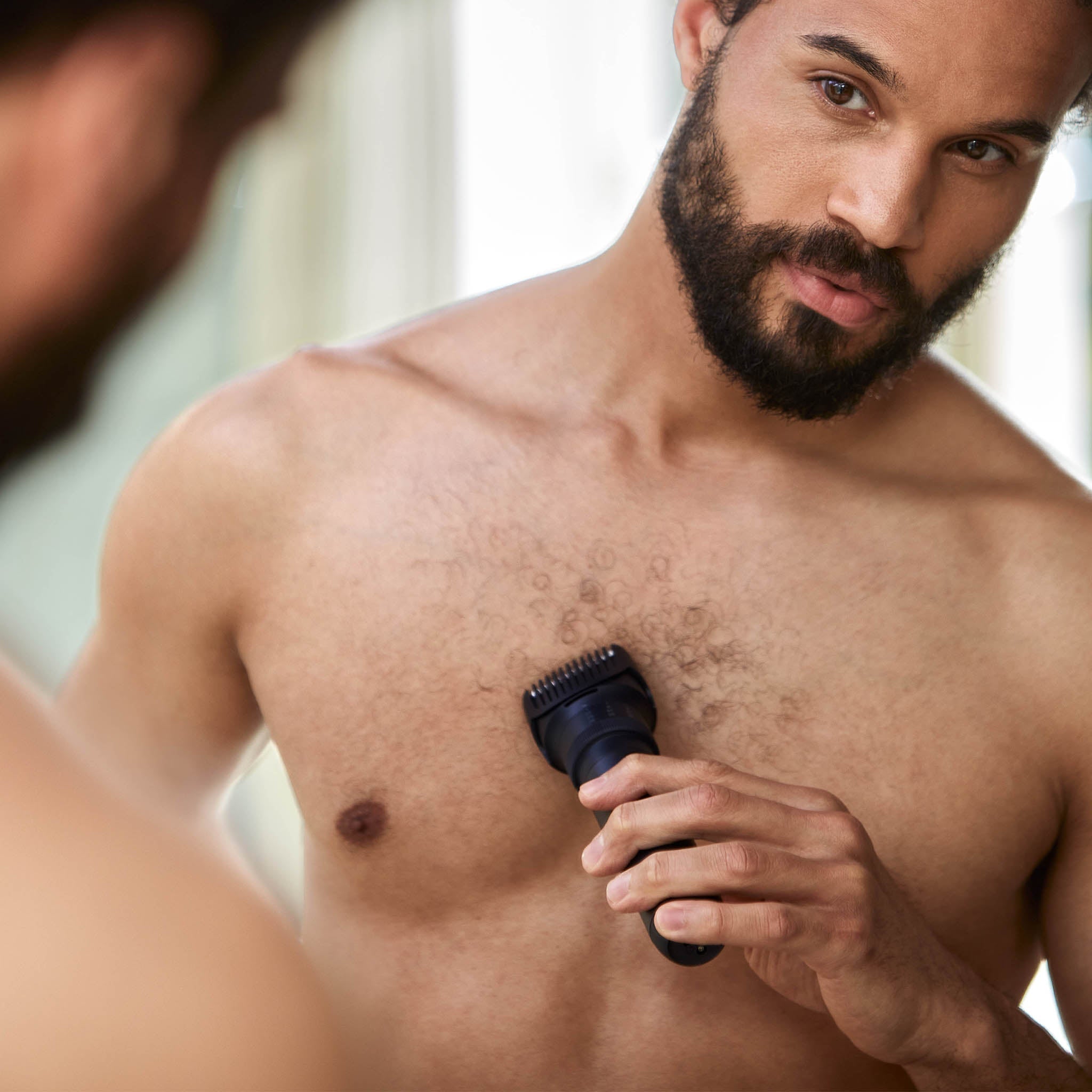 Kit de démarrage pour tondeuse à barbe, cheveux et corps MultiShape avec 4 peignes (1-30 mm)